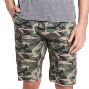 The Rail Men’s Camo Print Cut Off Twill Shorts Size M